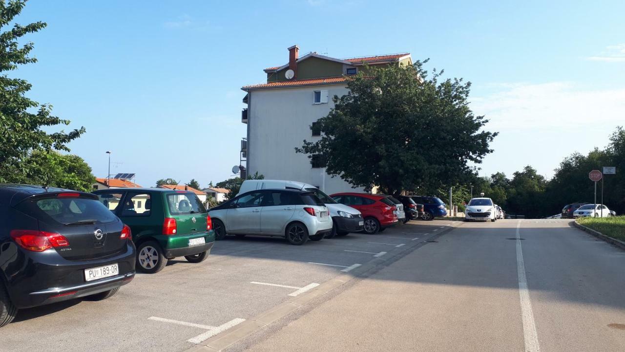 Apartment Korni Poreč Exterior foto